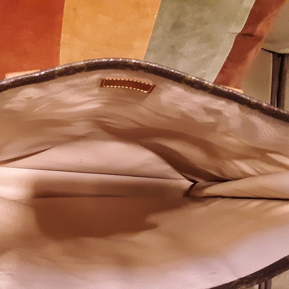 Gorgeous Louis VUITTON Vintage piece. One Day Sale - Picture 5 of 7